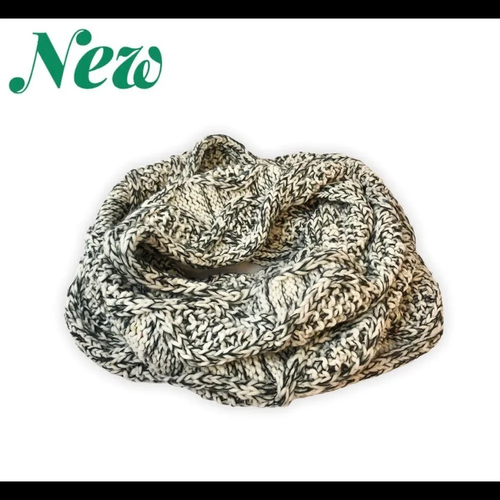 Loft cable knit marble infinity warm comfy timeless scarf black and white